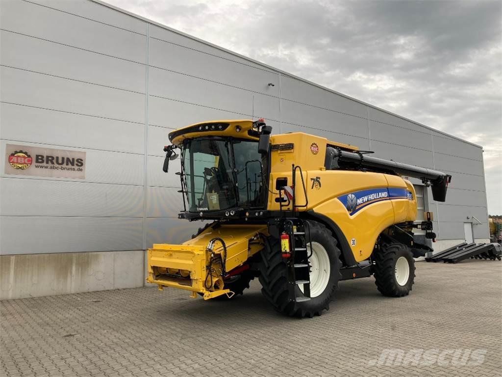 New Holland CX8.70 MY19 Mähdrescher