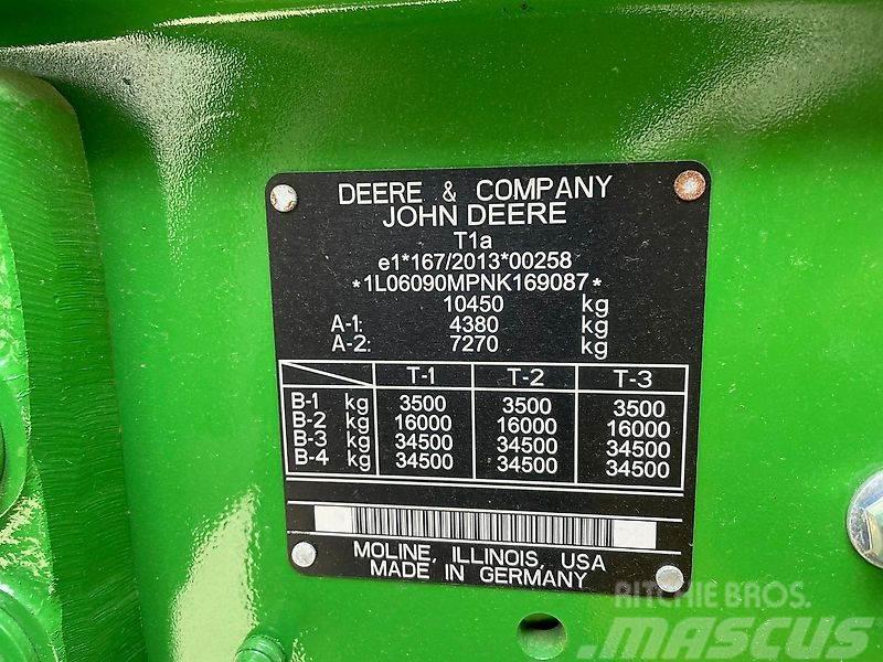 John Deere 6090M - Demo Traktoren