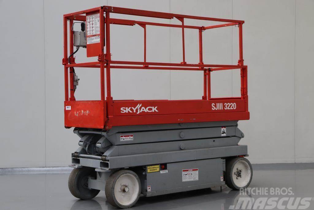 SkyJack SJIII-3220M Scheren-Arbeitsbühnen