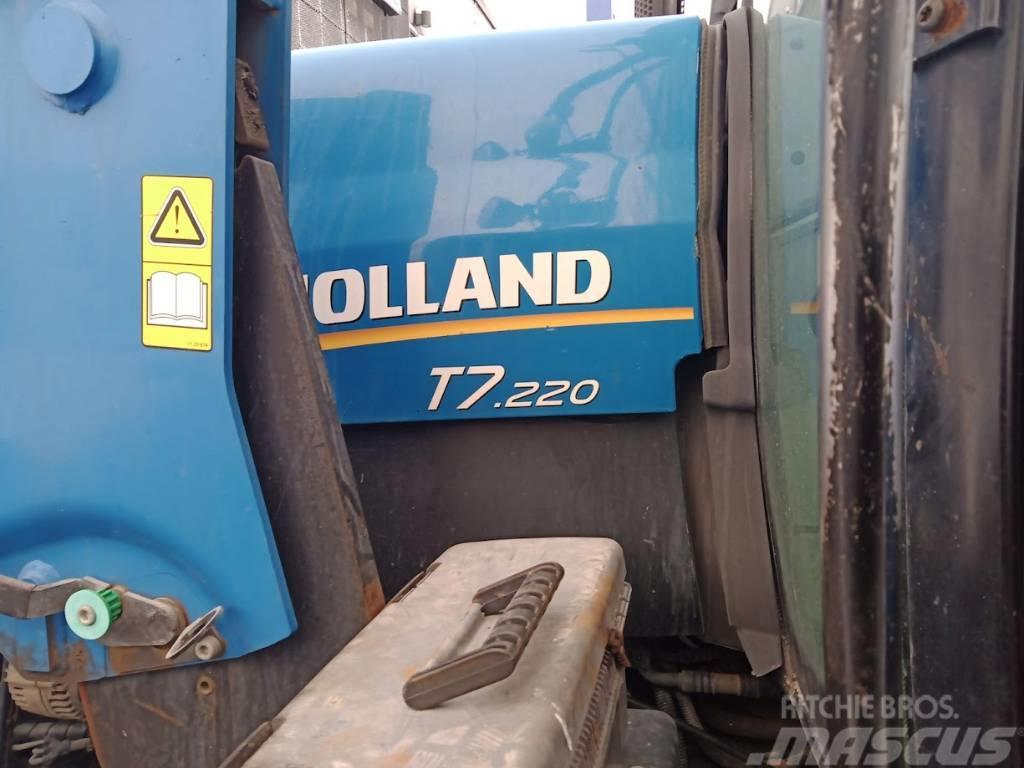 New Holland T 7.220 AC 50km/h + Trima ek. Traktoren
