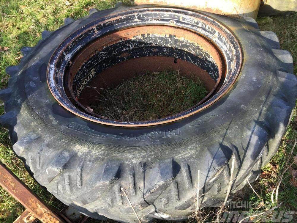  Tractor Stocks Rear Wheels 16.9 R38 Other