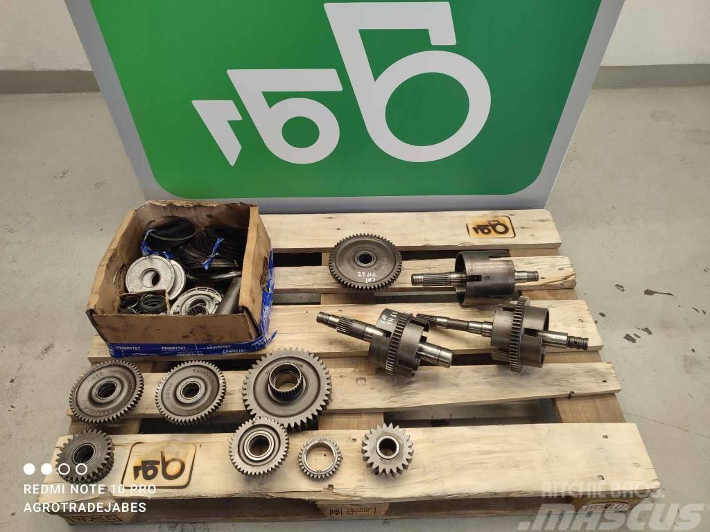 CAT TH62 gearbox parts Getriebe