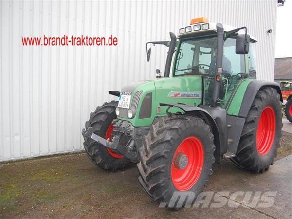 Fendt 716 Vario Tractors