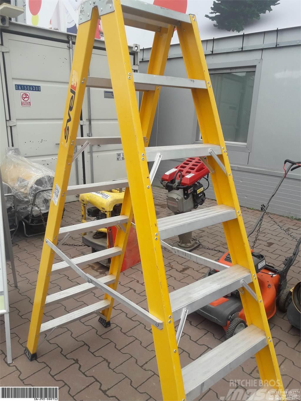  Svelt Fiberglass Ladder V6 2,40m - Scara Andere Arbeitsbühnen