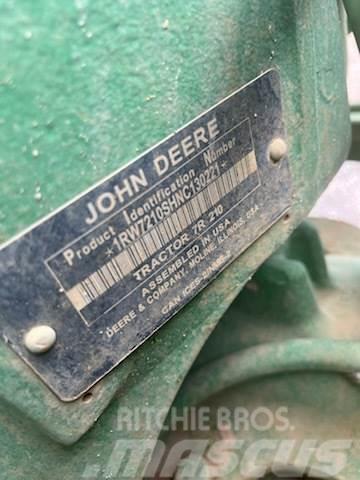 John Deere 7R 210 Traktoren