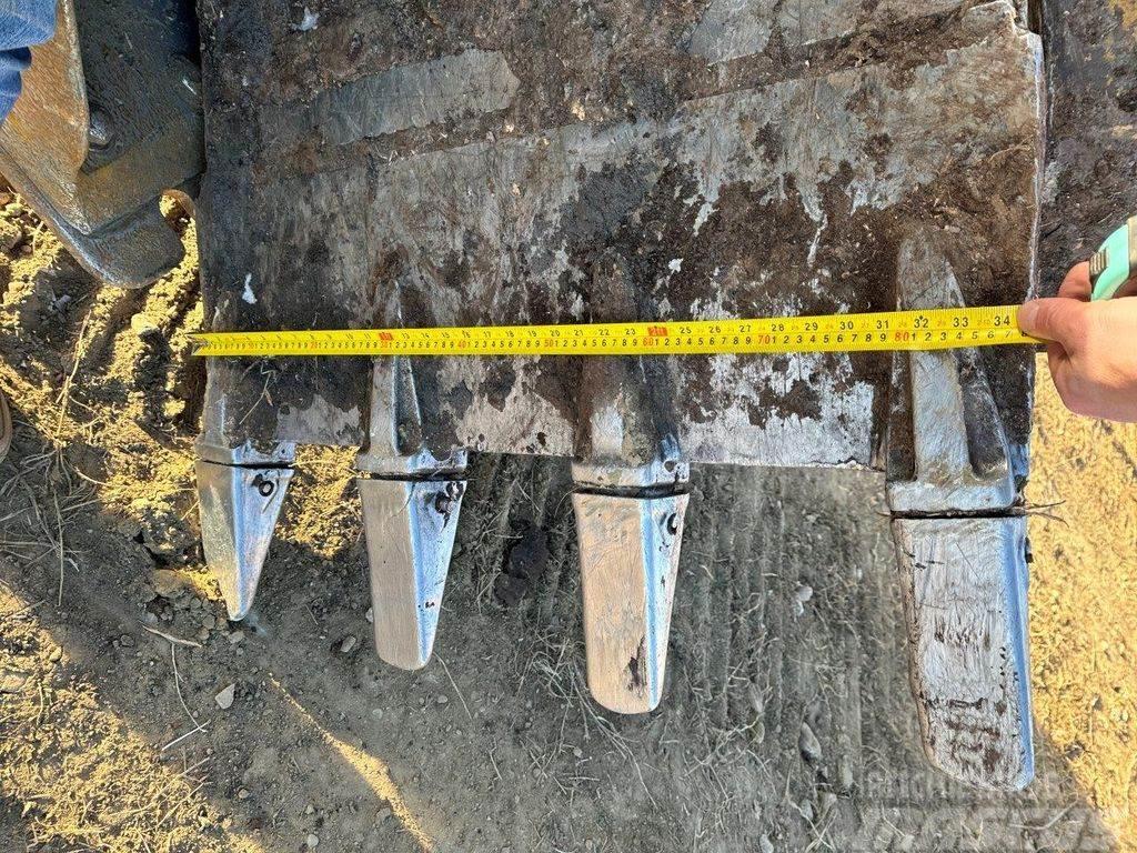 CAT 323 Excavator with Hydraulic Thumb 323 Excavator w Raupenbagger