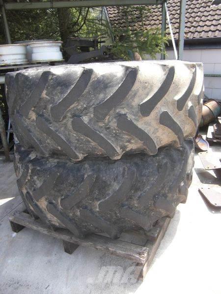 Firestone 650/75R32 u. 530-610/21,3-24 Tyres, wheels and rims