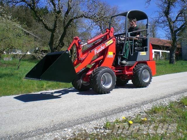 Fuchs F 800 A NEU AKTION mit Stufe V Hoflader