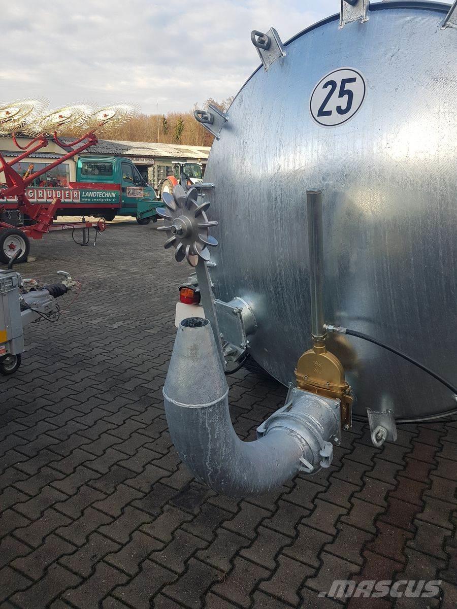 Fuchs VK 6.300 GÜLLEFASSAKTION Österreichedition Gülletankwagen
