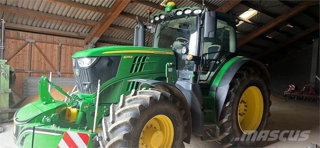 John Deere 6215R Traktoren