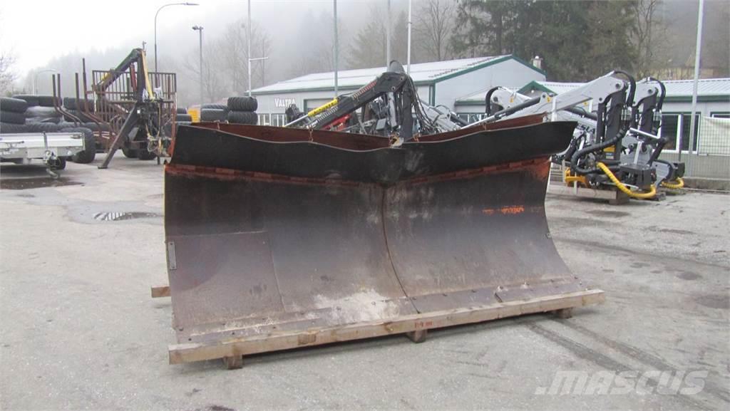 Kahlbacher DS 260 Schneeschilde und -pflüge