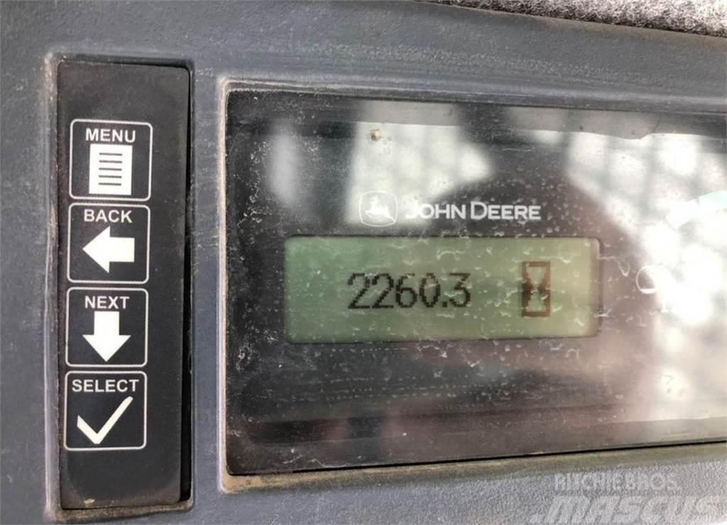 John Deere 323D Kompaktlader