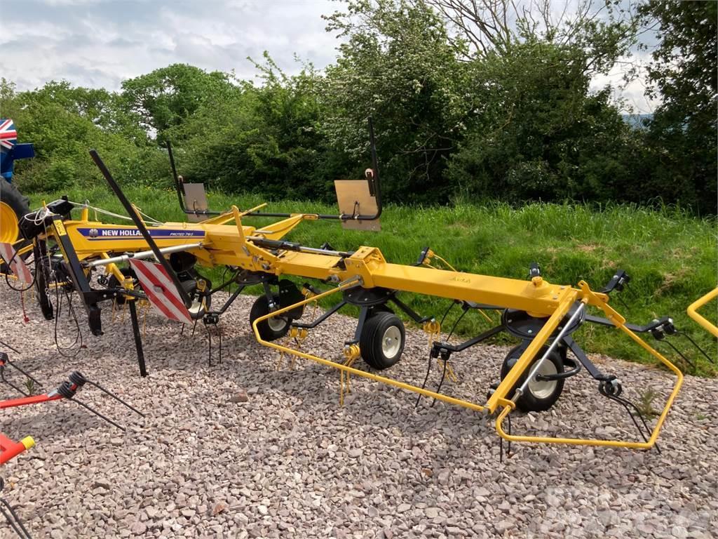 New Holland Proted 760 Rakes and tedders