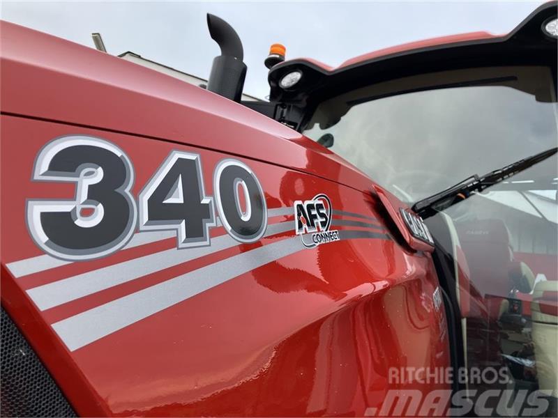 Case IH OPTUM 340 CVX. Traktoren