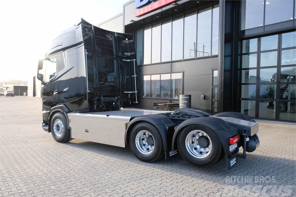 DAF Ny XG+ 530 6x2 dragbil för omgående leverans Sattelzugmaschinen