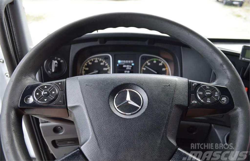 Mercedes-Benz Atego 716 IZOTERMA REFRIGERATOR SIDE DOOR Kühlkoffer