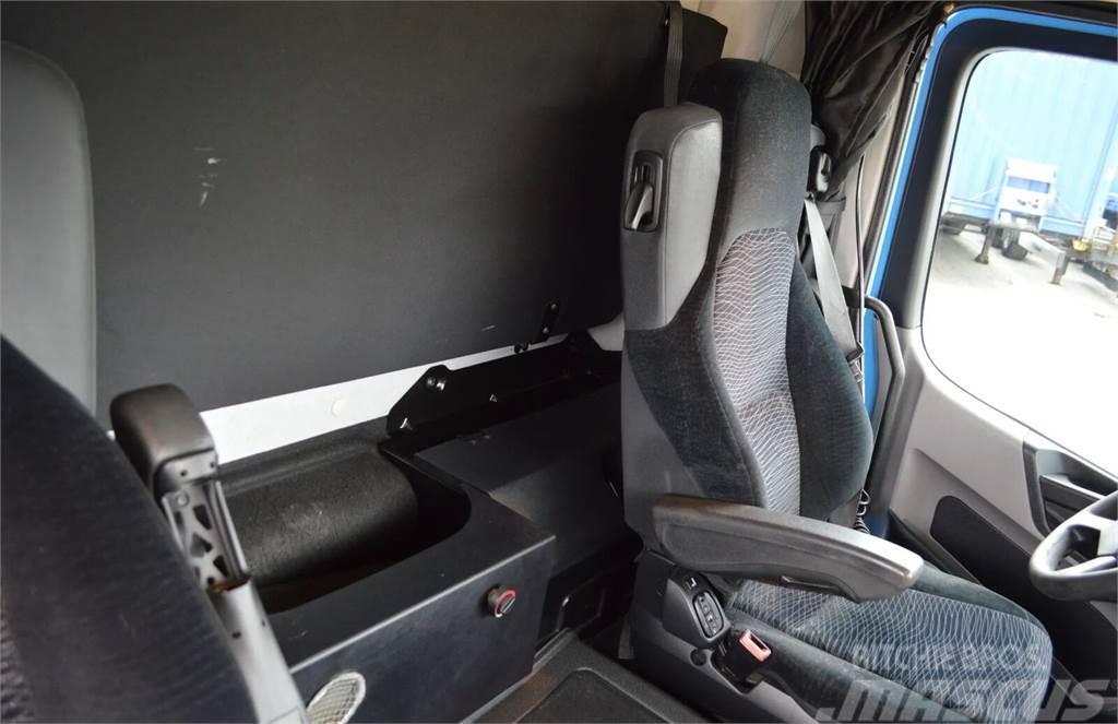 Mercedes-Benz ANTOS 2540 REFRIGERATOR + LIFT + SIDE DOOR Temperature controlled trucks