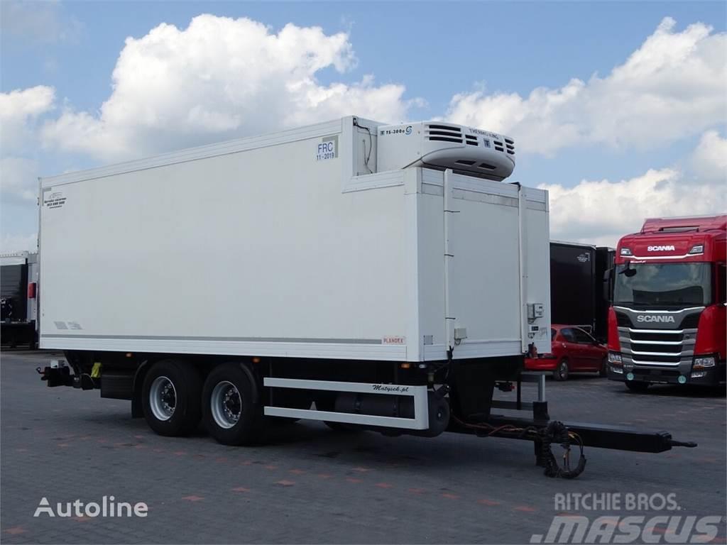  PLANDEX Hűtős félpótkocsi + HF Temperature controlled semi-trailers
