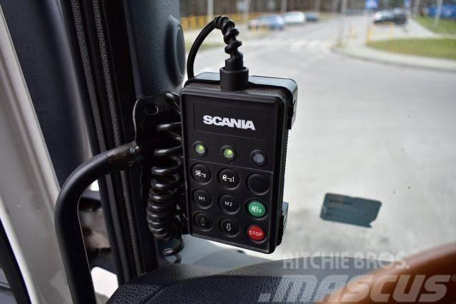 Scania R 440 8x2 HMF 8520 CRANE 38 METERS FLY JIB KRAN Autotransporter