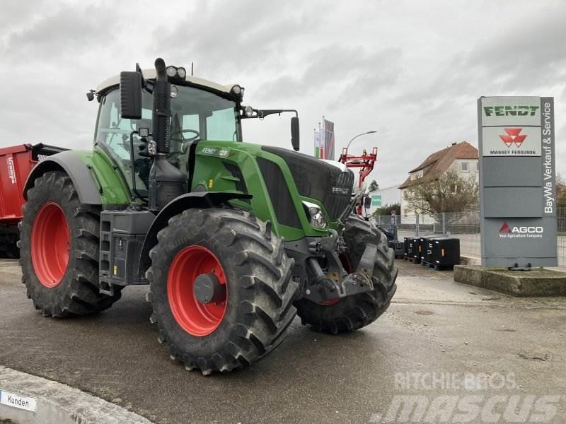 Fendt 828 Vario ProfiPlus S4 Tractors