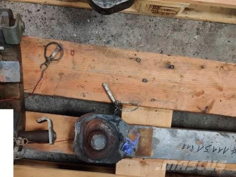 Fendt ZUGSTANGE+PITONFIX Traktoren