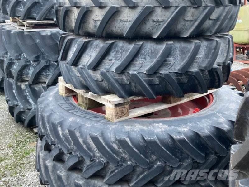 Grasdorf 380/95 R30 & 380/90 R46 Reifen