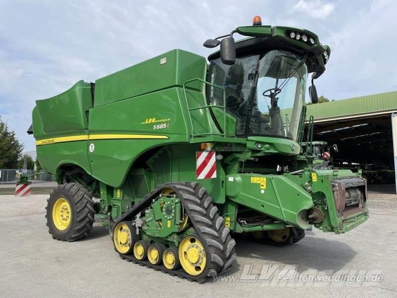 John Deere S685 i Mähdrescher