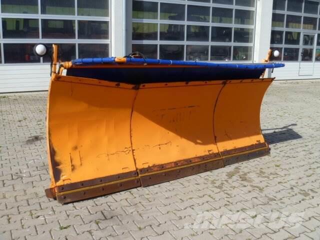 Unimog Schneepflug - Schneeschild Schmidt M30.3 Schneeschilde und -pflüge