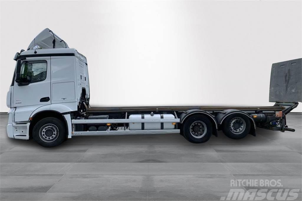 Mercedes-Benz Actros L2551 L/6x2 Containerwagen