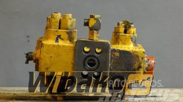 Liebherr Cylinder valve Liebherr R942 Andere Zubehörteile