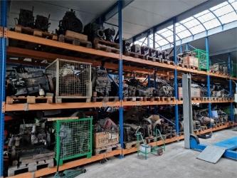Steyr Diverse Steyr Traktor und Oldtimer Ersatzteile
