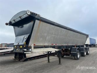 Trail King 38 ft Tri/A Live Bottom Trailer