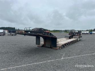 Trail King Tri/A Removable Gooseneck Lowboy Trailer