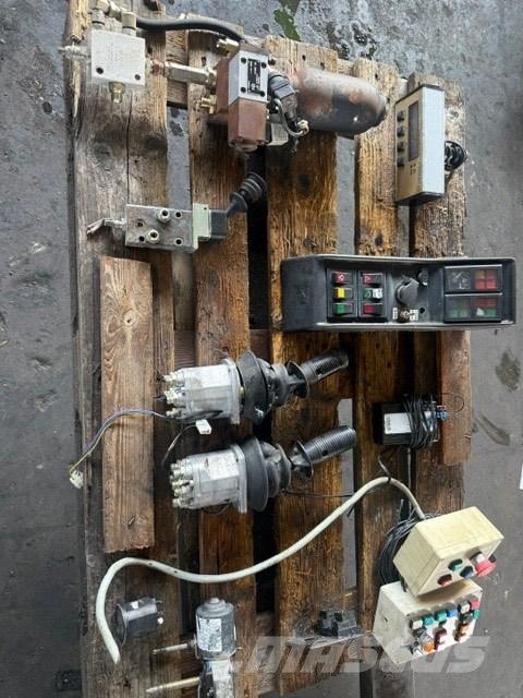 Mecalac 11 CX used cab parts Kabinen
