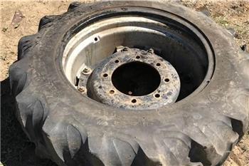  11.2-24 Firestone Tractor Tyre