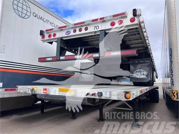 Utility 48' 4000AE COMBO FLATBED, CLOSED TANDEM, AIR RIDE, Pritschenauflieger