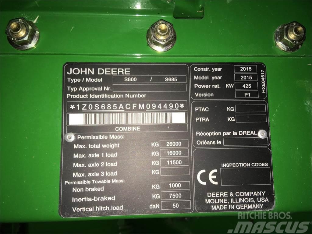 John Deere S685 Mähdrescher