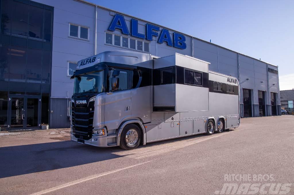 Scania V8 Hästlastbil med uppskjut och utskjut ALFAB Limi Tiertransporter