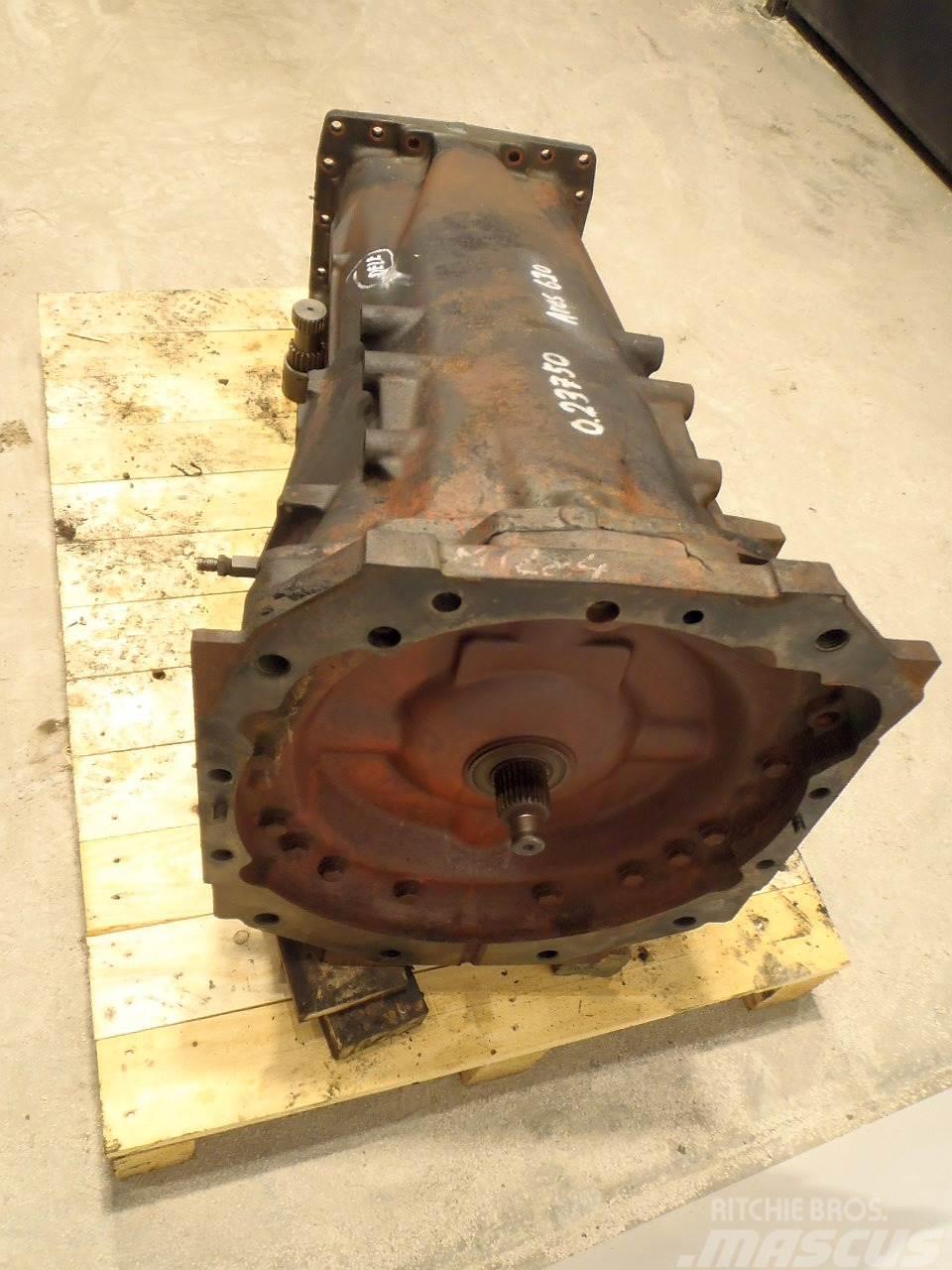 Renault Ares 630 Transmission Getriebe