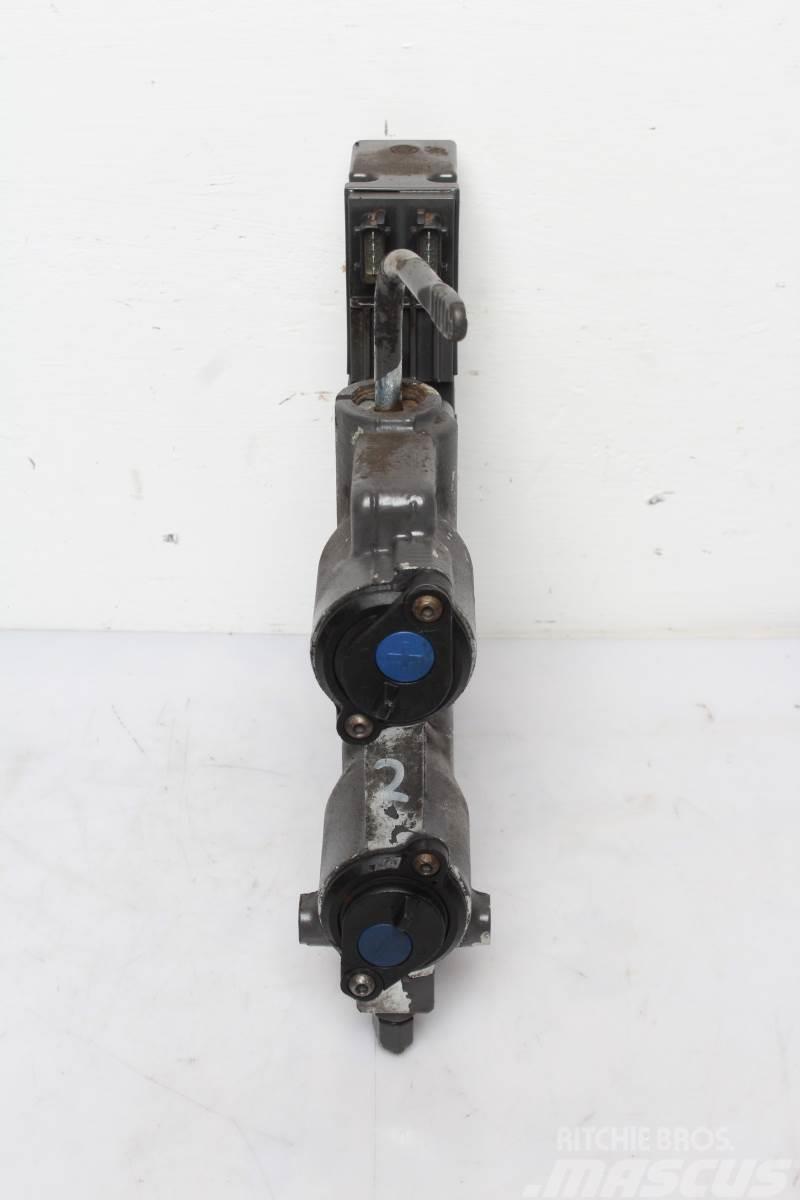Valtra S374 Remote control valve Hydraulik