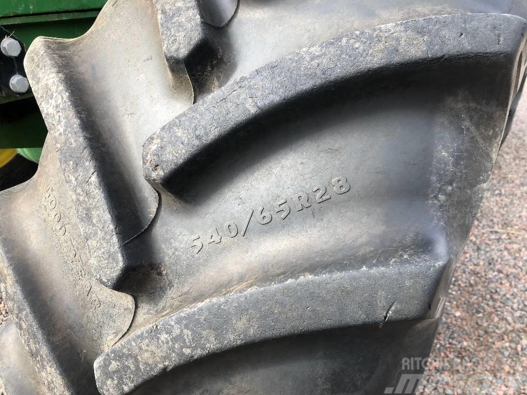 John Deere 6900 Dismantled: only spare parts Traktoren
