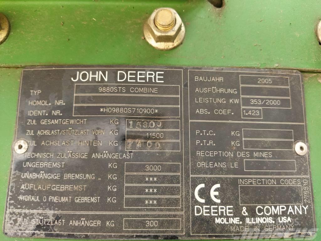 John Deere 9880 i STS Mähdrescher