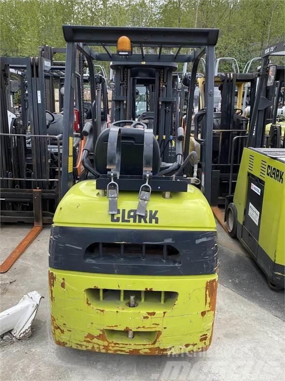 Clark C25CL Diesel Stapler