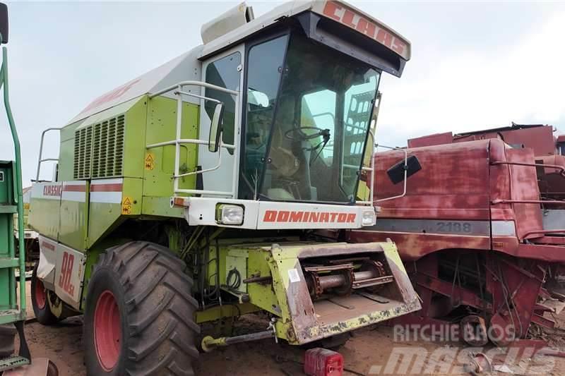 CLAAS Dominator 98SL Now stripping for spares. Andere Fahrzeuge