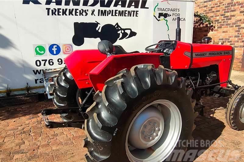 Massey Ferguson 245 Traktoren