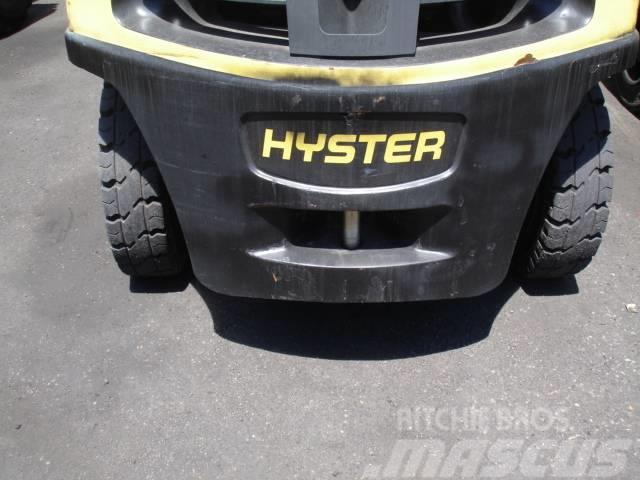 Hyster H 4.00 FT Gas Stapler