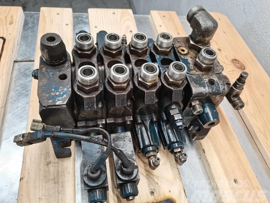 New Holland LM 5060 {hydraulic valves Rexroth ASX01} Hydraulik