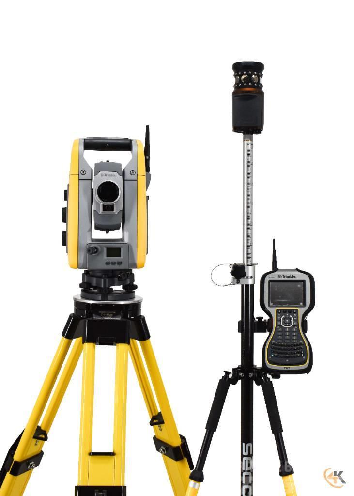 Trimble S6 5" DR+ Robotic Total Station w/ TSC3 & Access Andere Zubehörteile