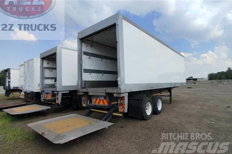  Serco 2003 Insulated Box Body Volume Van Double ax Andere Anhänger