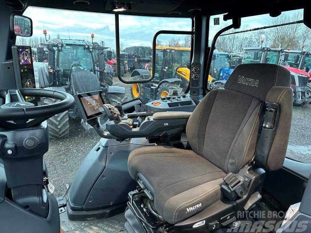 Valtra T 235 Direct Traktoren
